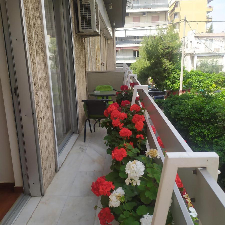 Maria'S Cozy Apartment In Palaio Faliro Athens Exterior photo