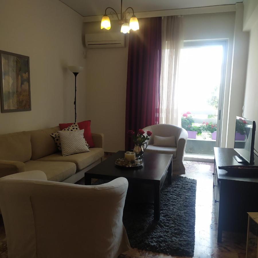 Maria'S Cozy Apartment In Palaio Faliro Athens Exterior photo